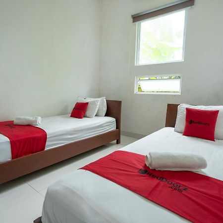 RedDoorz near Bali Zoo Ubud Sukawati  Bagian luar foto